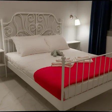 Niriides Apartment *