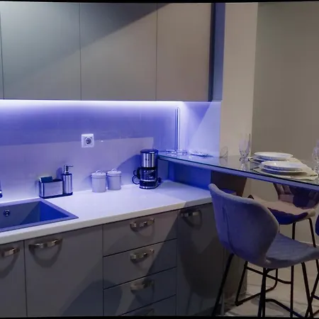 Niriides Apartament *