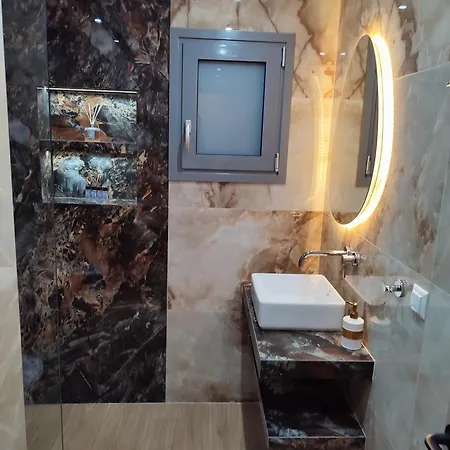 Apartament Niriides