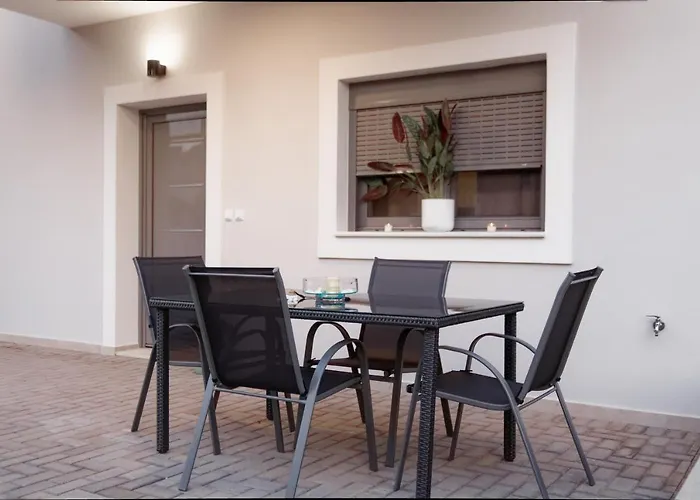 Niriides * פורטו הלי